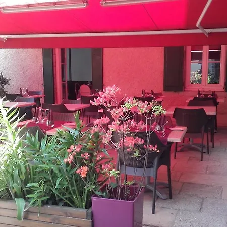 Logis Hotel-restaurant Le Chene