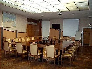 Logis Hotel-restaurant Le Chene Hotel 3*