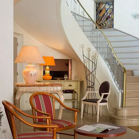 Hotel Logis Hotel-restaurant Le Chene Saint-Pourcain-sur-Sioule